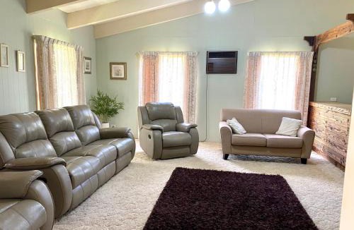 Swan Hill House | Luxe Ranch