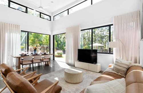Eganstown House | Luxe Retreat 4min to Daylesford - 3BR Sleeps 8
