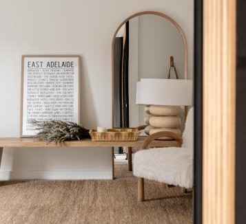 Stepney House | Luxe Stepney Townhouse