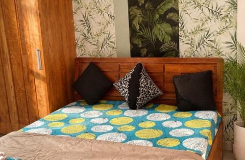Aundh Apartment | LuxeBnb - The Sage Studio Room