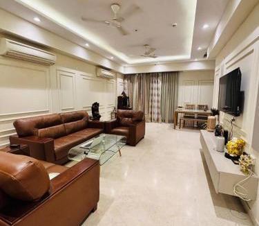Gurugram Apartment | Luxurious 2-Bedroom Apartment with Shared Pool in Gurugram