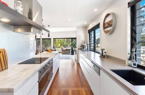 Currumbin House | Luxurious Beachside Oasis with Ocean Views | Pool