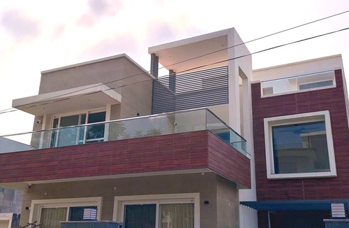 Zirakpur House | LUXURIOUS & COMFORTABLE BUNGALOW/HOUSE FOR YOU AND FAMILY