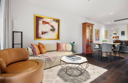 Melbourne Apartment | Luxury 2B2B Albert Park Lakeside Apartment w/Car Park, Pool, Sauna & Gym