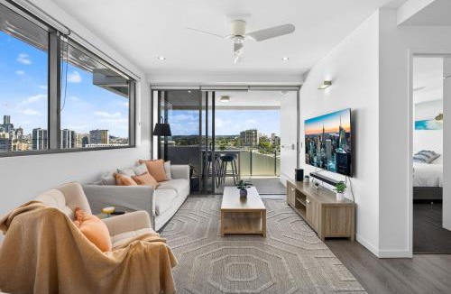 Bowen Hills Apartment | Luxury 2Bed2Bath Apt with Pool, Parking, Gym and Views
