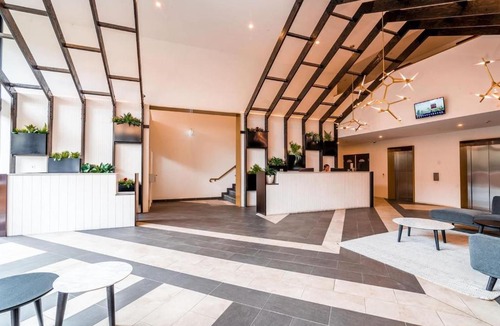 Abbotsford Apartment | Luxury 2BR Yarra River Views WIFI-Netflix-Pool-Gym