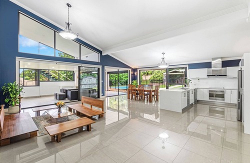Kenthurst House | Luxury 5-Acre Kenthurst Estate | Hills District | Pool, Cinema, Sleeps 10–12