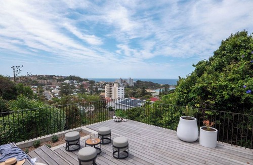Queenscliff House | Luxury 5 Bed House with Ocean Views near Manly