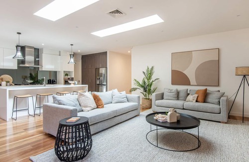 Rye House | Luxury and Style on Pasadena with large spa