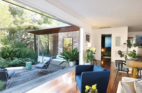 Bulli Tops Apartment | Luxury Architect Designed Wellness Retreat with spa and sauna.