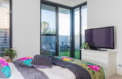 Bronte House | Luxury Bronte Home near Beach - Amazing views