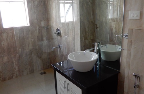 Porvorim House | Luxury Five Bedroom Villa with Private Swimming Pool and Jacuzzi in Resort