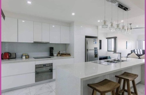 Stuart Park Apartment | Luxury & Location - Sea Views with Modern Class!