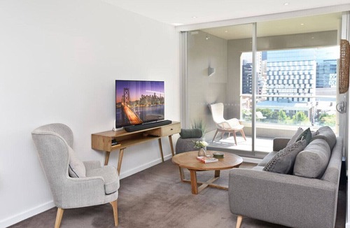 Adelaide Central Business District Apartment | Luxury Overlooking Hindmarsh Sq with Pool & Gym