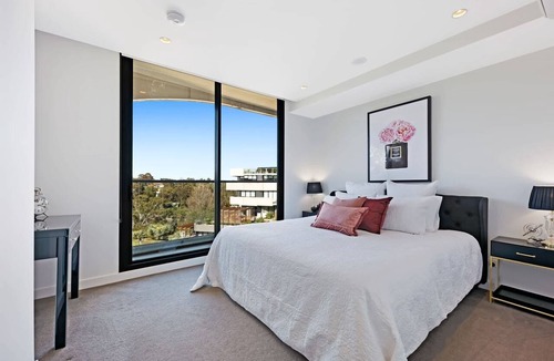 Abbotsford Apartment | Luxury overlooking the Yarra