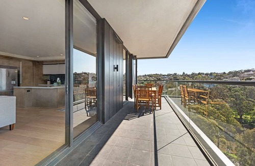Abbotsford Apartment | Luxury overlooking the Yarra