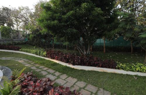Denkanikota House | Luxury Private Pool Villa with Jacuzzi Bangalore - Kerala House