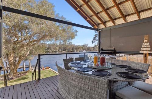 North Yunderup House | Luxury Riverside Escape with Private Jetty on the Murray River