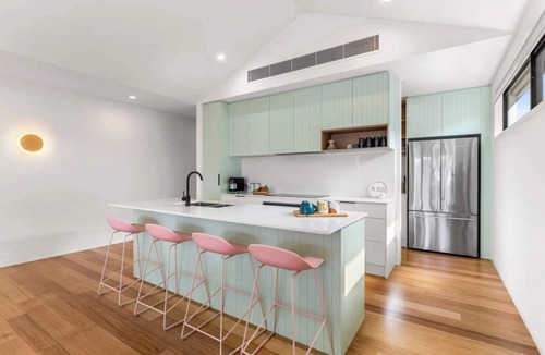 Ocean Grove House | Luxury Riverside Escape with Fire Pit, Pizza Oven, River Views