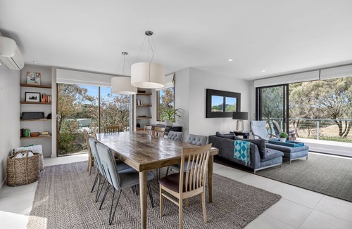 Torquay House | Luxury Sands Golf Escape with Pool and Views