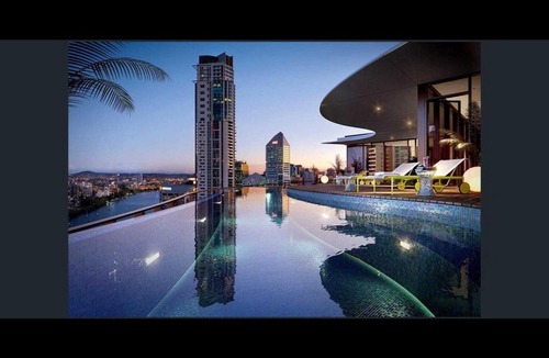 Brisbane Central Business District Apartment | Luxury Sky-high CBD Apt with Pool, Gym, Parking