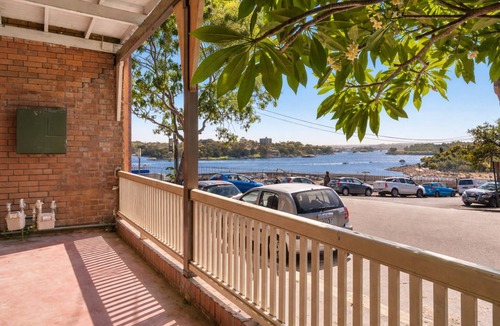 Millers Point Apartment | Luxury Spacious 3BR Family Home Walk To Harbour Bridge/Opera House& CBD