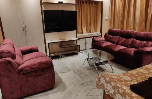 Kolkata Apartment | Luxury stay on budget