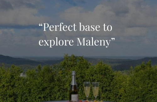 Ninderry House | Luxury Villa - Firepit - 30min to Most Attractions