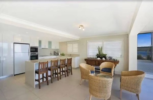 Umina Beach House | Luxury Villas Beachfront on the Esplanade at Umina Beach