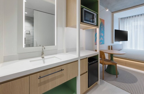 Bondi Junction Hotel | lyf Bondi Junction Sydney