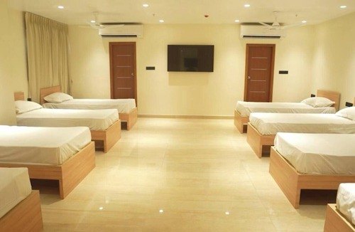 Eluru Hotel | M Convention