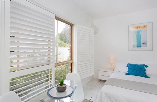 West Perth Apartment | M110 City Central Studio within Free Transit Zone