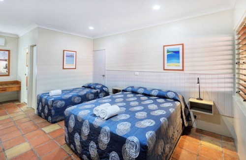 West Mackay Hotel | Mackay Rose Motel