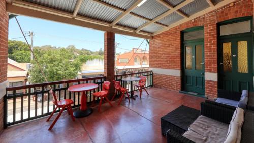 Maclean Hotel | Maclean Hotel