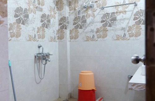 Ayodhya Hotel | Madhav Bhawan