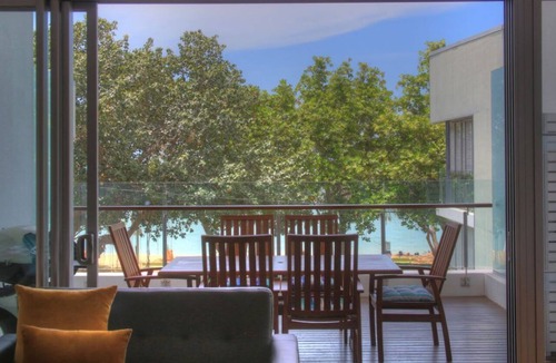 Horseshoe Bay Apartment | Maggies Beachfront Apt. 8