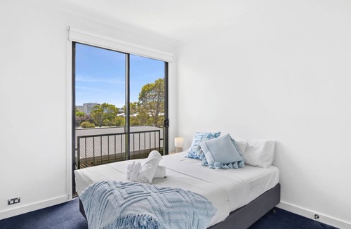 Torquay House | Magic Driftwood - A relaxing coastal getaway