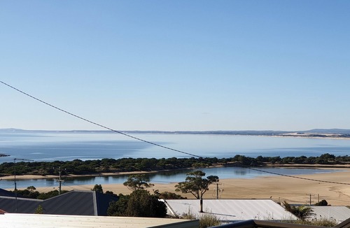 Bridport House | Magic Views - Great for families with children