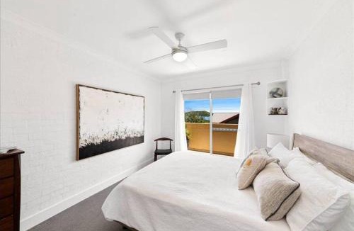 Killcare Apartment | Magical Hardy's Bay Waterfront Apartment