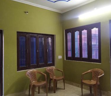 Raiganj House | Malti Home stay 5 minute walking distance fromAyodhya DhamRailway Station