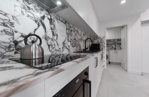 Morley Apartment | Mangini Apartments - Unit 1