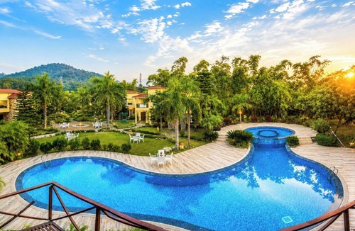 Mohaan Hotel | Mango Bloom River Resort