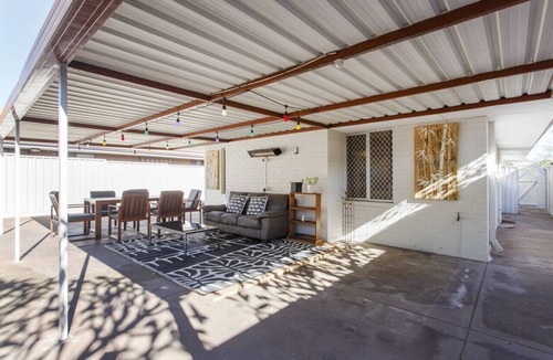 Beaconsfield House | Mango Tree Place - 3 bedroom House