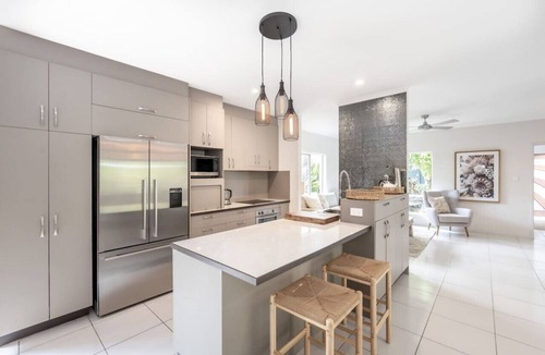 Clifton Beach Villa | Mango Wood Villa - Tropical Coastal Living