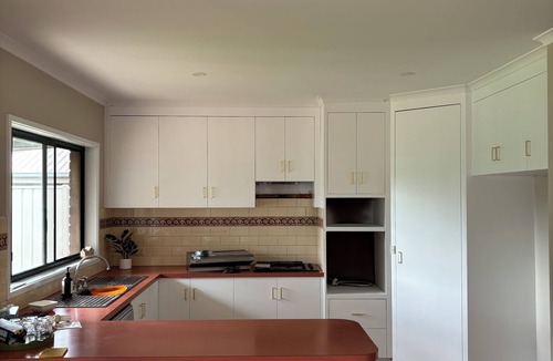 Horsham House | Manor on McIntyre