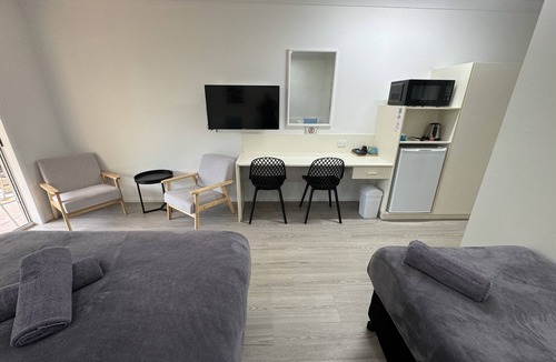 Mareeba Hotel | Mareeba Motor Inn