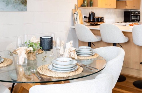 Margate Apartment | Margate Beach down the Lane