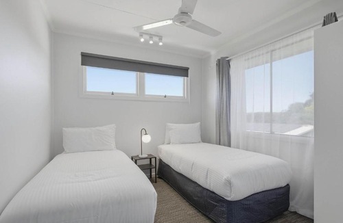 Margate Apartment | Margate Beachside Haven