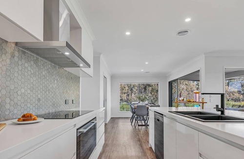 Moama House | Marina Views