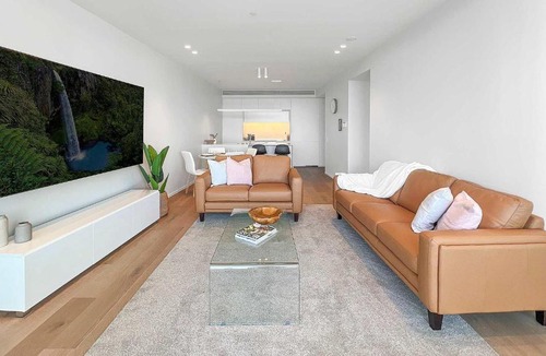Shell Cove Apartment | Marina Vista - Waterfront Apartment